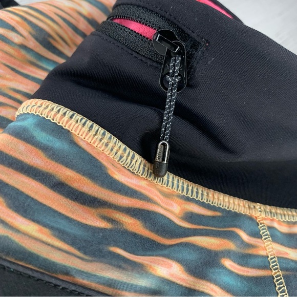 Lululemon speed up shorts 8 - Picture 7 of 14